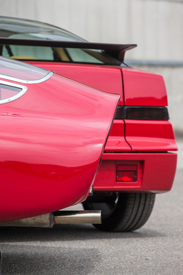 Alfa Romeo Giulia TZ1 (1964) und Alfa Romeo SZ (1990) - integriertes Kammheck versus aufgesetzter Flügel