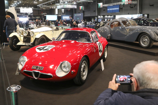 Alfa Romeo Giulia Tubolare Zagato (1961) - viel fotografiert auf dem Lukas Hüni Stand - Rétromobile Paris 2024