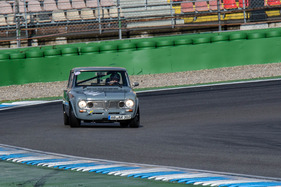 Alfa Romeo Giulia - als Alfas die Kraft noch an die Hinterräder übertrugen - beim akademisches Fahrtraining auf dem Hockenheimring 2012