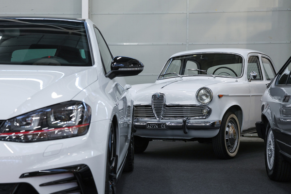 Bild Alfa Romeo Giulietta (1958) - die kleine Limousine zwischen deutlich moderneren Klassikern - 42. Auto e Moto d'Epoca 2025