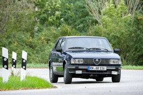 Alfa Romeo Giulietta Nuova 1,6 (1977) – Schnörkellose Front