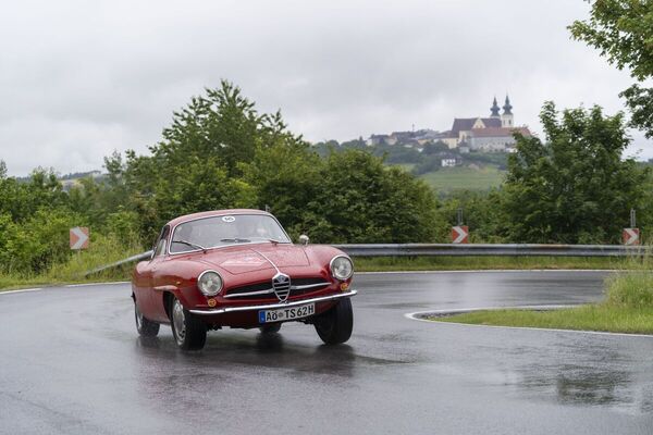 Alfa Romeo Giulietta SS bei Kurvenfahrt - Alfa Classic Wachau 2024