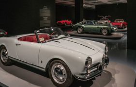 Alfa Romeo Giulietta Spider (1957) - in der Ausstellung "PS:. Ich liebe Dich. Sportwagen-Design der 1950er - 1970er Jahre"