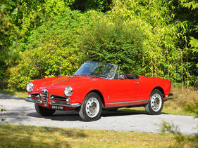 Alfa Romeo Giulietta Spider (1961) - Lot 240 at the Bonhams Goodwood Revival Auction on September 9, 2023