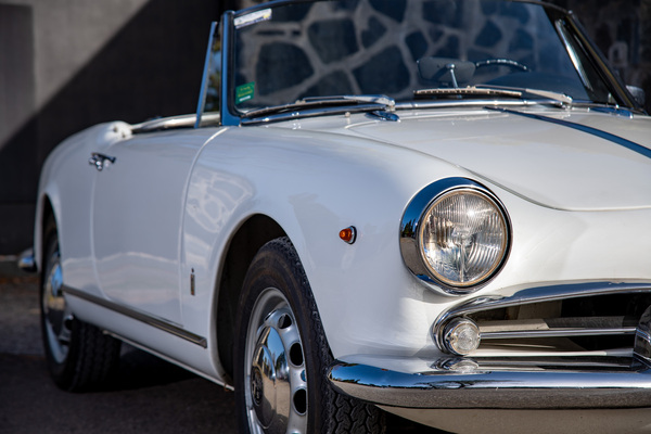 Image: Alfa Romeo Giulietta Spider (1962) - available to rent from Classiche Rentals