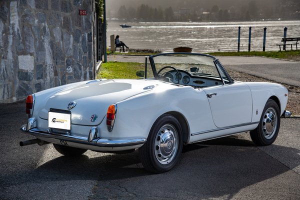 Image: Alfa Romeo Giulietta Spider (1962) - available to rent from Classiche Rentals