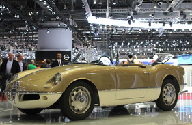 Alfa Romeo Giulietta Spider Bertone (1955) - auch heute noch wunderschön - gesehen am Genfer Automobilsalon 2012 (1955)