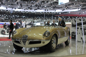 Alfa Romeo Giulietta Spider Bertone (1955) - der nur einmal gebaute Spider ist auch heute noch eine Schöpfung der Sonderklasse - gesehen am Genfer Automobilsalon 2012 (1955)
