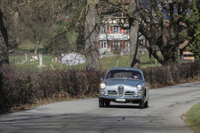 Alfa Romeo Giulietta Sprint (1957) - mit nur 1,55 Meter breite ist keine Landstrasse zu schmal