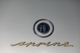 Alfa Romeo Giulietta Sprint (1957) - schwarzes Alfa-Zeichen auf dem Heck