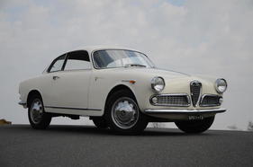 Alfa Romeo Giulietta Sprint Veloce (1961) - as lot 44 at the Bonhams Padua auction on October 27, 2018