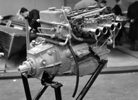 Alfa Romeo Giulietta Sprint Veloce - kann auch im Sportboot eingesetzt werden - Genfer Autosmobilsalon 1959