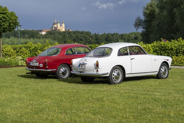 Alfa Romeo Giulietta Sprint in Weiss und Rot - Alfa Classic Wachau 2024
