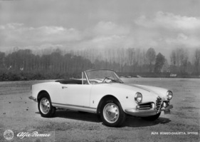 Alfa Romeo Giulietta Spyder (1960) - vollkommen offen Alfa Romeo Giulietta Spyder (1960) - vollkommen offen