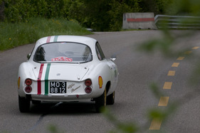 Alfa Romeo Guilia SS (1964) - im Feld der Touren- und Sportwagen aus der Nachkriegszeit am GP Mutschellen 2012
