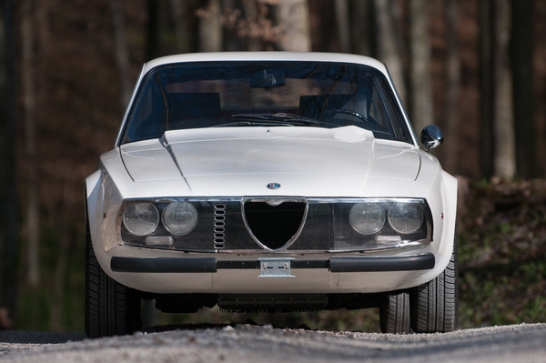 Alfa Romeo Junior Z (1972) - Doppelscheinwerfer unter Plexiglas