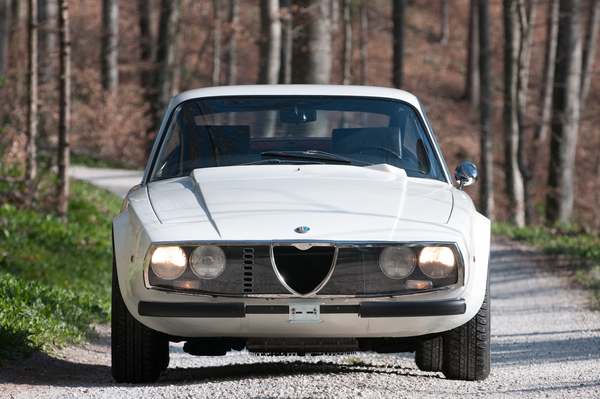 Alfa Romeo Junior Z (1972) - stark eingezogene Dachpartie