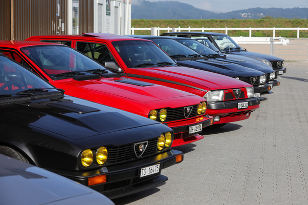 Alfa-Romeo-Klassiker in Reih und Glied - 8. Lägern Classic 2025