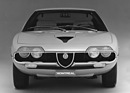 Alfa Romeo Montreal (1970) - die spezielle Architektur um die Scheinwerfer konnte beibehalten werden