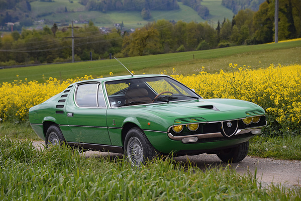 Alfa Romeo Montreal (1971) - as lot 16 at the auction of the classic car gallery at the Dolder Grand Hotel on June 17, 2017