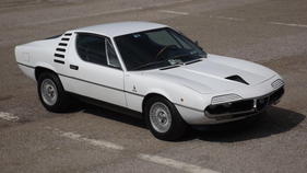 Alfa Romeo Montreal (1972) - als Lot 47 an der Bonhams Zoute Versteigerung 2015