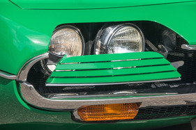 Alfa Romeo Montreal (1972) - die Lamellen klaplpen aufwändig nach unten