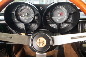 Alfa Romeo Montreal (1972) - verschachtelte Instrumente