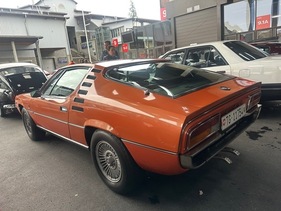 Alfa Romeo Montreal (1973) – Stand im Trockenen - Oldtimermesse St. Gallen Alfa Romeo Montreal (1973) – Stand im Trockenen - Oldtimermesse St. Gallen