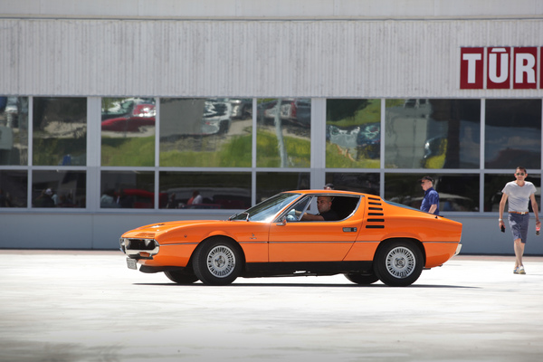 Alfa Romeo Montreal (1973) - als Lot 55 an der Versteigerung der Oldtimer Galerie auf dem Dolder am 16. Juni 2018
