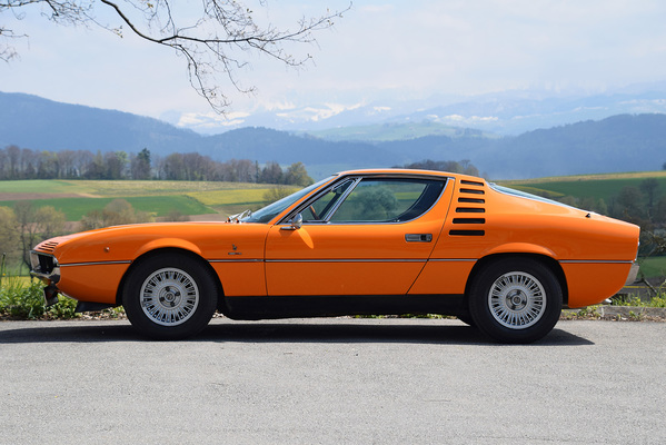 Alfa Romeo Montreal (1973) - als Lot 55 an der Versteigerung der Oldtimer Galerie auf dem Dolder am 16. Juni 2018