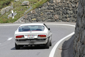 Alfa Romeo Montreal (1973) - bei der Überquerung des Flüelapasses an der Passione Engadina 2019