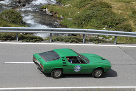 Alfa Romeo Montreal (1973) - bei der Überquerung des Flüelapasses an der Passione Engadina 2019
