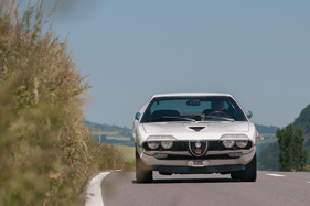 Alfa Romeo Montreal (1973) - der Frontspoiler war ein Extra