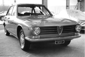 Alfa Romeo OSI Berlina (1965) - entworfen von Giovanni Michelotti - Genfer Automobilsalon 1965