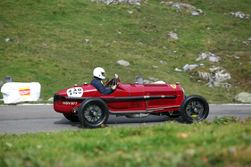 Alfa Romeo P3 (1934) - am Klausenrennen 2013 in der Gleichmässigkeitswertung Alfa Romeo P3 (1934) - am Klausenrennen 2013 in der Gleichmässigkeitswertung