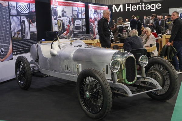 Alfa Romeo RL TF (1923) - Restaurierung durch Jim Stokes Workshops Group - Rétromobile Paris 2024