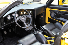 Alfa Romeo RZ (1993) - im Cockpit gab es nun weisse Zifferblätter