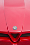 Alfa Romeo SZ (1990) - die Motorhaube ist bemerkenswert schwer ausgefallen