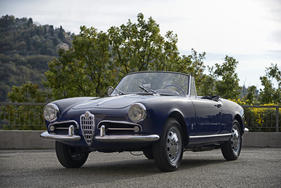 Alfa Romeo (Série 750) Giulietta Spider (1959) - angeboten als Lot 386 an der Bonhams-Versteigerung im Grand Palais Paris am 4. Februar 2016
