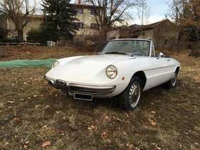 Alfa Romeo Spider 1300 Duetto (1968) - as lot 059 at the Artcurial auction on the occasion of the Rétromobile in Paris 2018