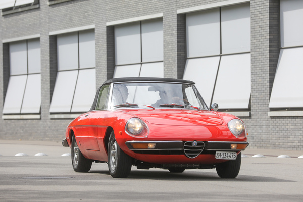 Alfa Romeo Spider (1976) – Older Classics Mai 2024