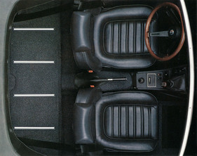 Alfa Romeo Spider 2.0 (1984) - Blick ins Cockpit