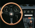 Alfa Romeo Spider 2.0 (1984) - das Cockpit ist gegenüber dem Vorgänger fast unverändert