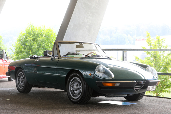 Alfa Romeo Spider 2000 (1975) - für einmal nicht rot - Old Wheels Biel-Bienne 2025