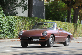 Alfa Romeo Spider 2000 (1980) - Farbgebung wie im Verkaufsprospekt - Albisgütli Classic Cars & Bikes August 2022