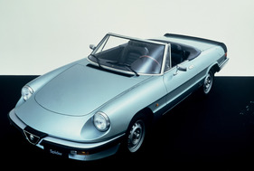 Alfa Romeo Spider Aerodinamica (1985) - der Nachfolger des Fastback-Spiders wurde auch "Gummilippe" genannt
