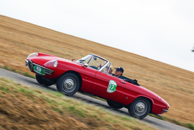 Alfa Romeo Spider Duetto (1967) an der RAID Suisse-Paris 2016