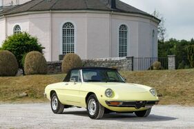 Alfa Romeo Spider Veloce 2000 (1978) - als Lot 164 an der Artcurial-Versteigerung "Garden Party In Saint-Tropez" 2025