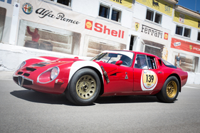 Alfa Romeo TZ2 (1966) - vor historischer Targa Florio Kulisse