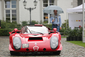 Bild Alfa Romeo Tipo 33 Daytona (1968) - mit Nummer H4 im Concours d'Elégance an der Schloss Bensberg Classics 2015
